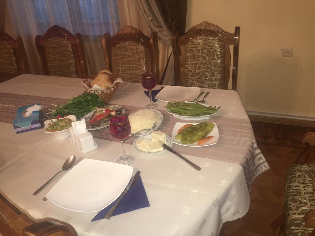 Areguni Guest House Дилиян Екстериор снимка